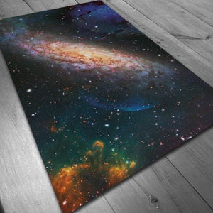 TAPETE o playmat DE NEOPRENO 150X90 CM - GALAXIA