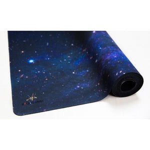 TAPETE o playmat DE NEOPRENO 150X90 CM - GALAXIA